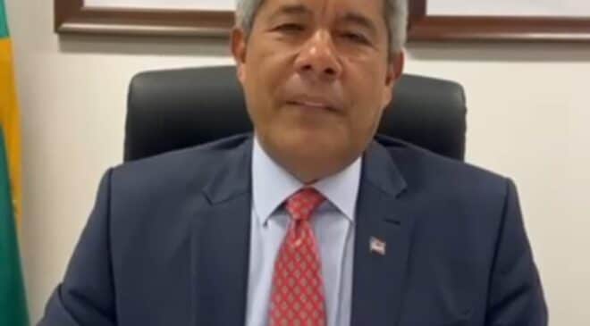 Assista a Mensagem do governador Jerônimo Rodrigues no Dia dos Professores, celebrado neste domingo (15)