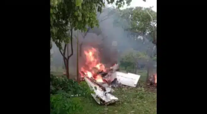 Sobe para cinco número de mortos em acidente com avião em Jaboticabal (SP)