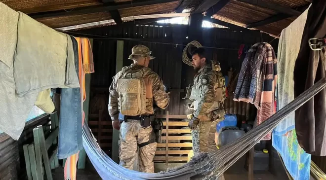 Dois são presos e um é resgatado em operação contra trabalho escravo
