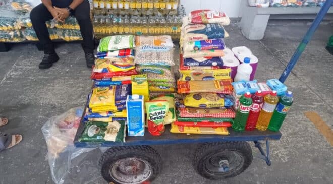 Em campanha de apoio a desabrigados pelas chuvas, SEC arrecada 2,3 toneladas de alimentos