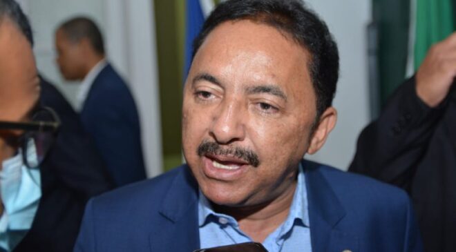 Deputado Roberto Carlos, hoje no PV defende rompimento de aliança com União Brasil e prega reaproximação com PT