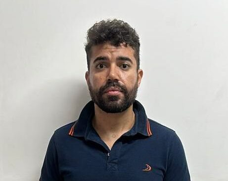 Homen acusado de esfaquear motorista por aplicativo com mais de 20 golpes em Camaçari é preso