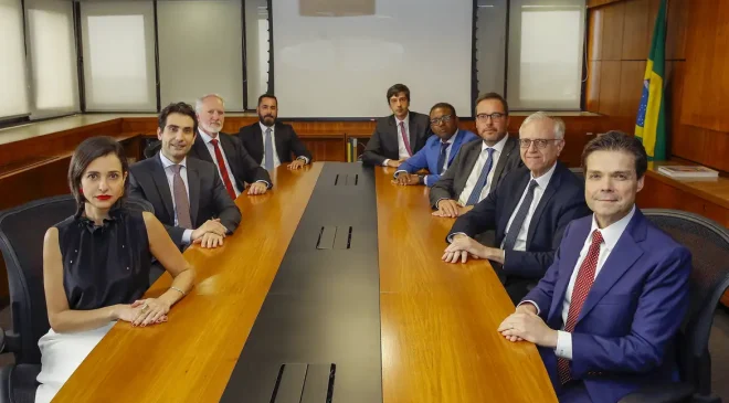 Copom aponta para aumento da Selic em 1 ponto em março