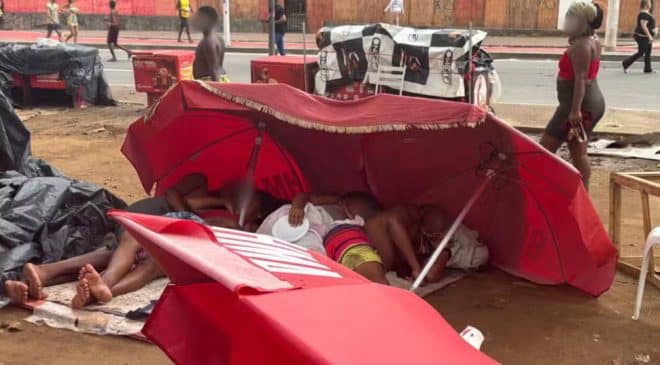MTE resgata 300 vendedores ambulantes por condições de trabalho análogas à escravidão no Carnaval de Salvador