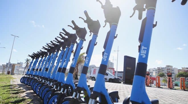 Contas de usuários de patinetes elétricos são bloqueadas em ações de fiscalização
