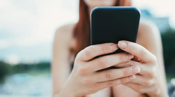 Câmara aprova projeto que permite menores de idade solicitar remoção de dados da internet
