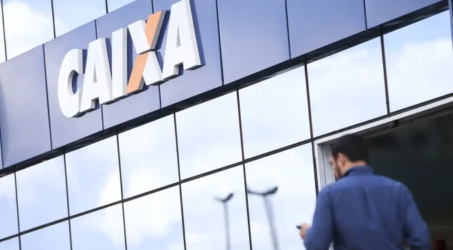 Dinheiro na conta: Caixa libera abono salarial para nascidos em fevereiro