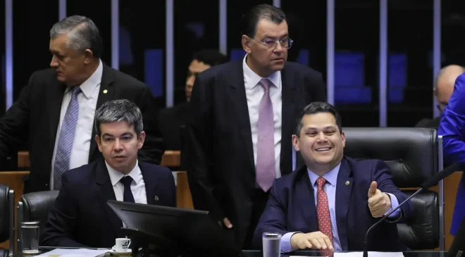 Congresso Nacional aprova orçamento, em votação simbólica