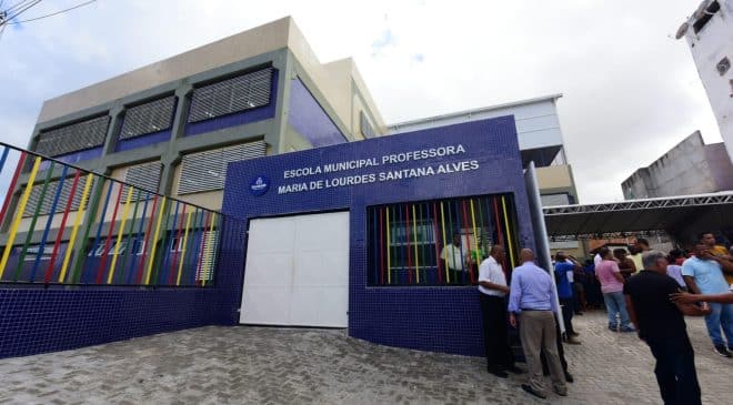 Prefeitura de Salvador segue recomendação do MP e garante merenda escolar durante greve