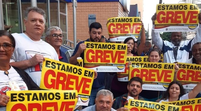 Prefeitura e Sindicato assinam acordo para fim da greve dos servidores municipais