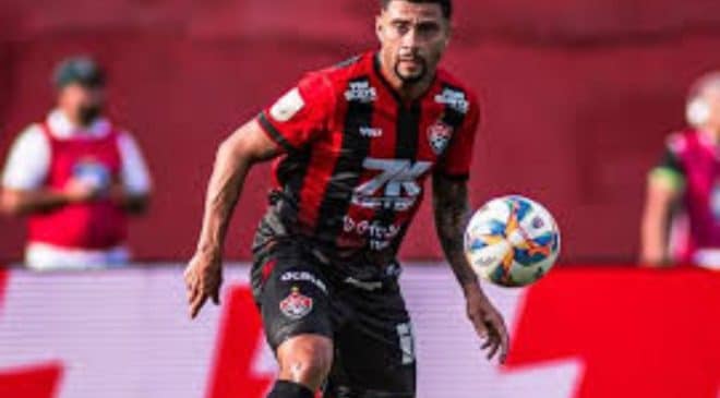 Athletico Paranaense e Sport querem contratar Wellington Rato do Vitória