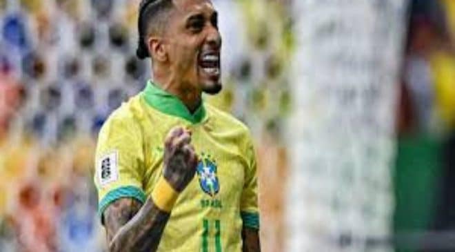Seleção encara os paraguaios nesta terça, com o retorno de Raphinha