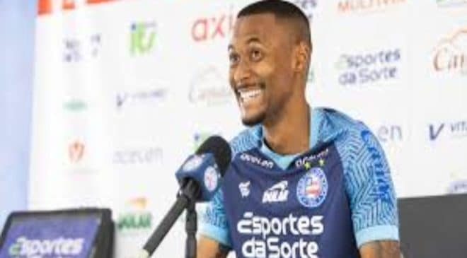 Atcante Ademir do Bahia, valorizou e celebrou o tempo livre para descansar e treinar