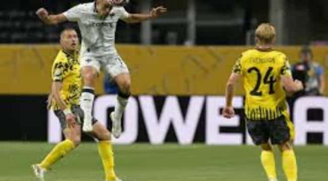 Borussia elimina o Monterrey e pega o Real Madrid nas quartas do Mundial
