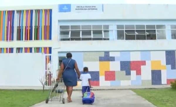 Prefeitura informa que a maioria das escolas estão em funcionamento e apela por fim da greve