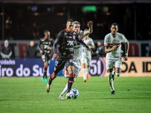 Vitória desfalcado perde fora de casa para o São Paulo