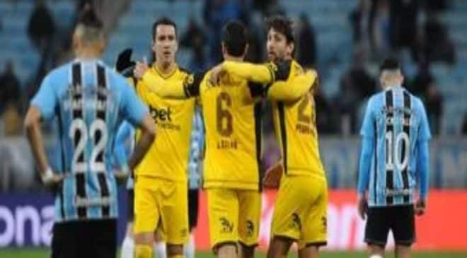 Grêmio perde em casa para o Sport que vence pela primeira vez no Brasileirão