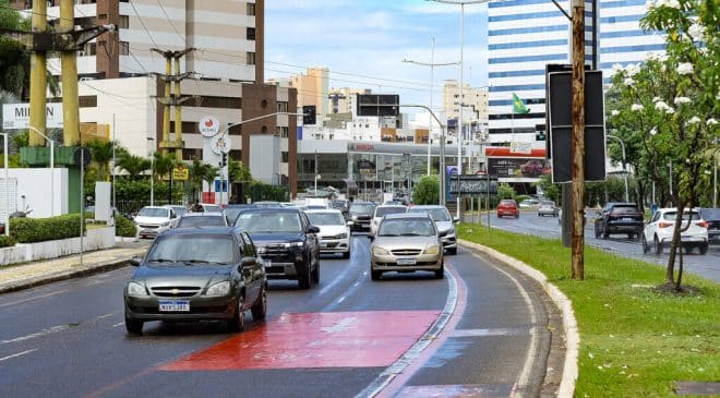 Prefeitura instala Área de Proteção ao Ciclista de Competição (APCC) na Av. Magalhães Neto