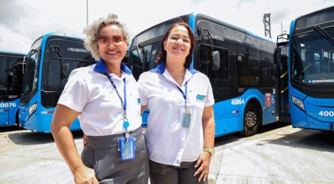 Mulheres motoristas do BRT de Salvador representam capital baiana em premiação nacional na próxima quinta (25)