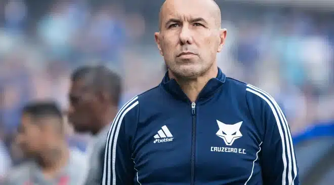 Treinador Leonardo Jardim do Cruzeiro repensa sua permanência no Brasil. Entenda