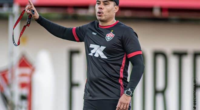 Vitória treina pensando no confronto de domingo contra o Vasco em São Januário