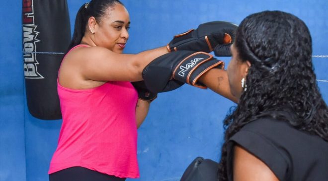 Guarda Municipal inicia aulas gratuitas de boxe para mulheres em Salvador
