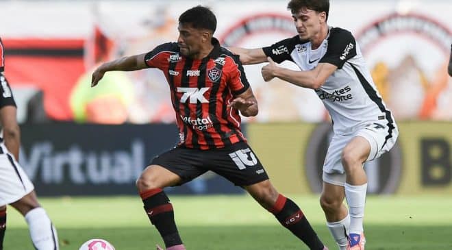 Vitória perde para o Corinthians com um jogador a mais e no finalizando do jogo