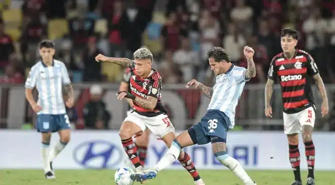 Flamengo joga nesta quarta na Argentina contra o Racing, em jogo de muita pressão