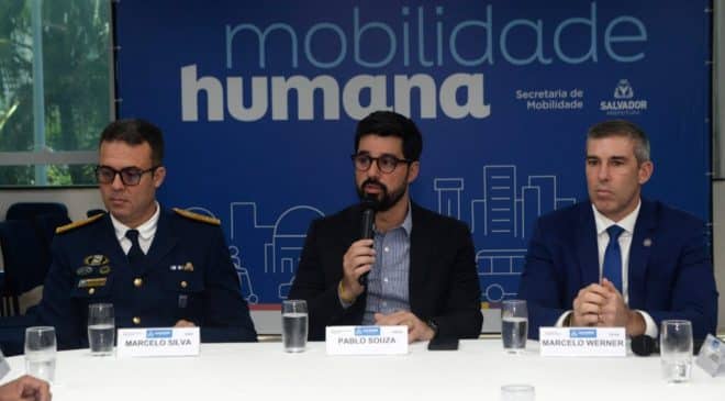 Secretaria de Mobilidade de Salvador (Semob) e forças de segurança formalizam grupo para combater ataques a ônibus, evasão de tarifa e transporte irregular