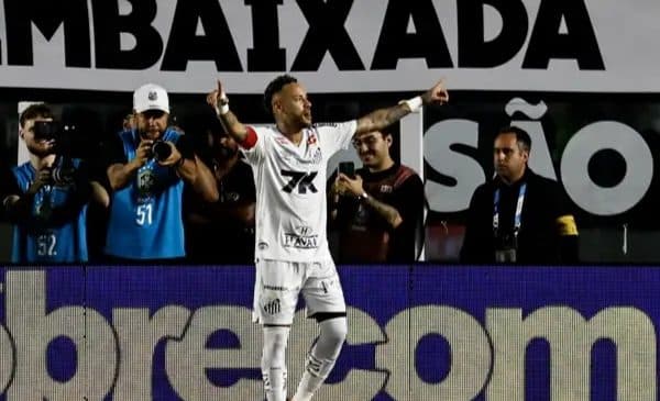 Neymar marca, Santos vence e deixa zona de rebaixamento, e Vasco goleia o Inter