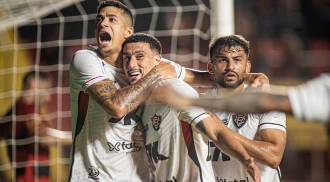 Vitória joga bem e vence o Sport e continua fora do G-4