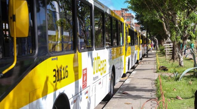 Prefeitura reforça operação do transporte público e mantém gratuidade para estudantes no segundo dia de provas do Enem 2025
