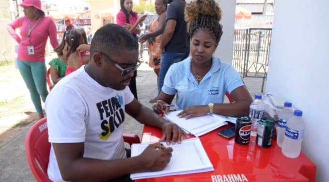 Prefeitura capacita ambulantes para atuarem no Festival Virada Salvador 2026