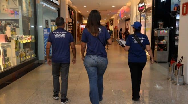 Codecon realiza Operação Natal no Shopping da Bahia e intensifica fiscalização no comércio de Salvador