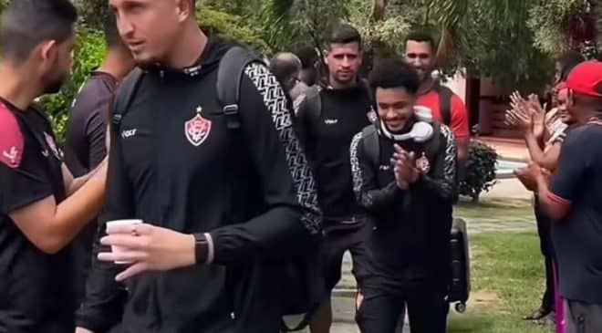 Vitória pronto para encarar o Bragantino em jogo decisivo para a permanência na Série A