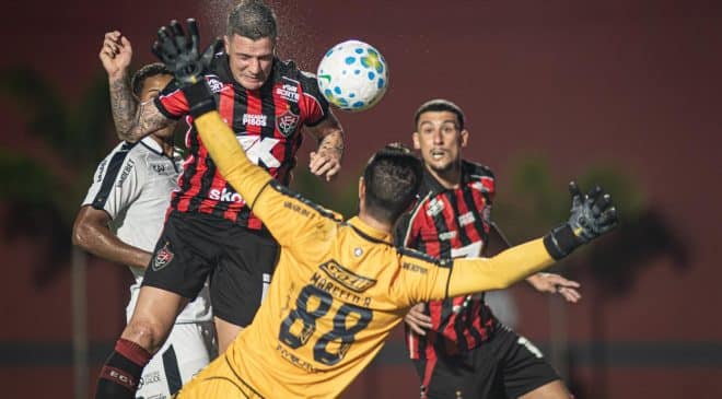 Vitória estreia com no Brasileirão derrotando o Remo no Barradão