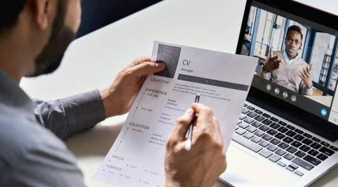 Plataforma CVnify cria currículos com IA para aumentar chances de candidatos em processos seletivos