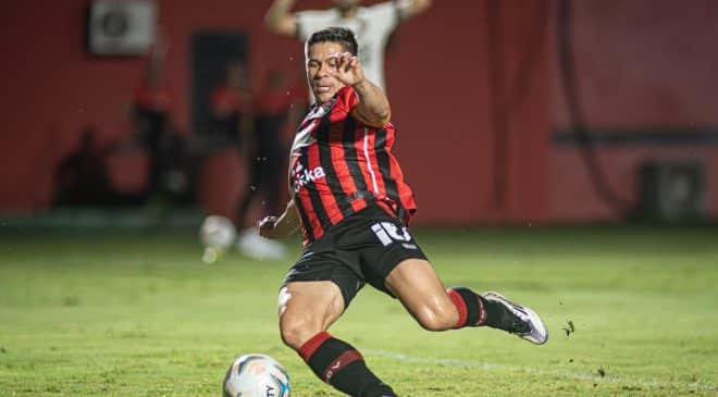 Copa do Nordeste: Vitória com time alternativo sofre virada do Botafogo-PB no Barradão