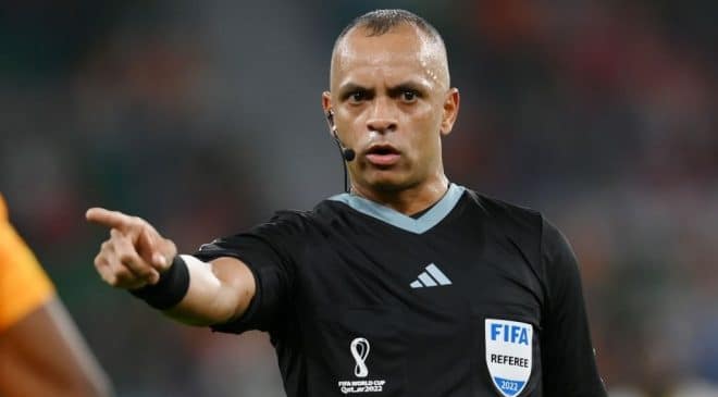 Árbitro FIFA vai apitar o Bavi decisivo deste sábado