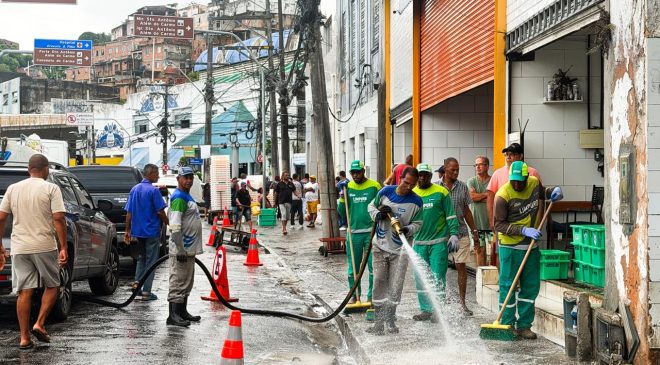 Limpurb intensifica lavagem em feiras e mercados municipais para a Semana Santa