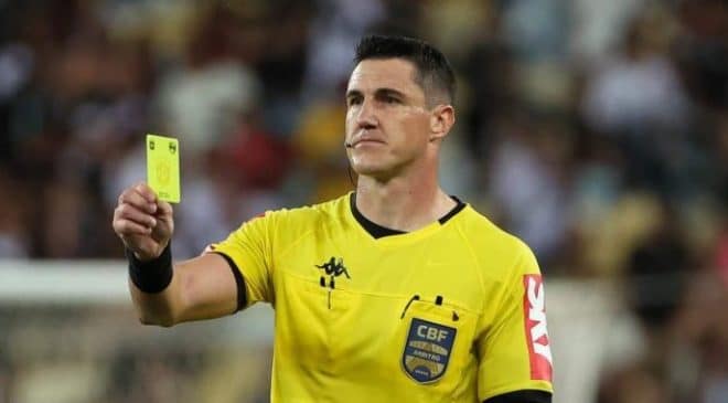 Quarta tem Bavi na Fonte Nova e árbitro Gaúcho comanda o classico pelo Brasileirão