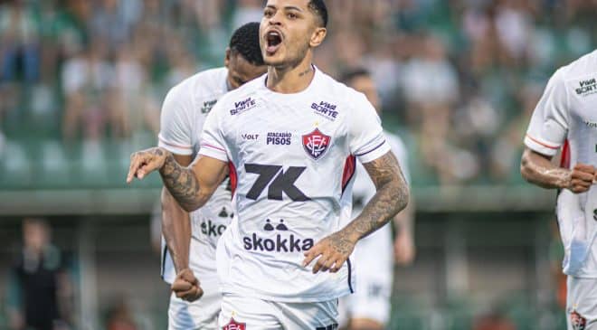 Mesmo com menos um Vitória empata fora de casa com a Chapecoense