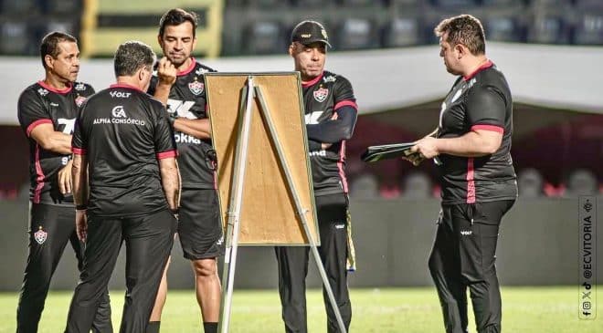 Vitória e Corinthians beste sábado no  Brasielerão, Jair Ventura tem problemas para escalar o Leão