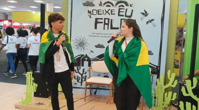Clube do Livro fortalece leitura e protagonismo estudantil na Bienal do Livro da Bahia 2026