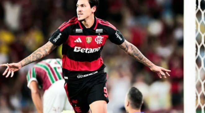 Pedro marca duas vezes e garante vitória do Flamengo sobre o Fluminense