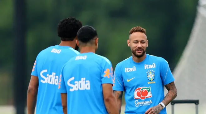 Brasil faz primeiro treino para encarar Japão