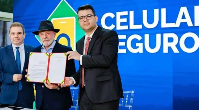 Presidente Lula cria plataforma para coibir roubos de celulares e vendas ilegais