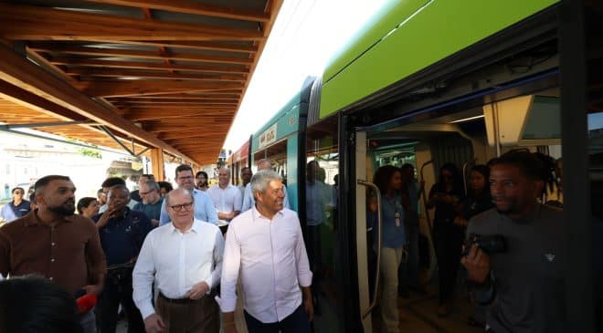 Início da operação assistida do VLT marca nova fase da mobilidade em Salvador e Região Metropolitana