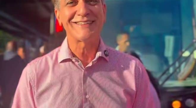 Robinson Almeida celebra início da operação do VLT e diz que grupo de ACM Neto nunca fez nada pelo subúrbio