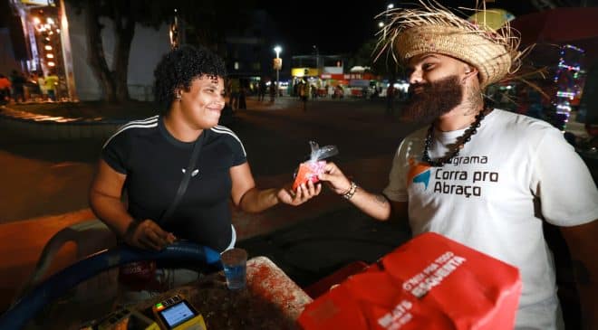 Programa Corra pro Abraço garante ações de cidadania no São João do Subúrbio